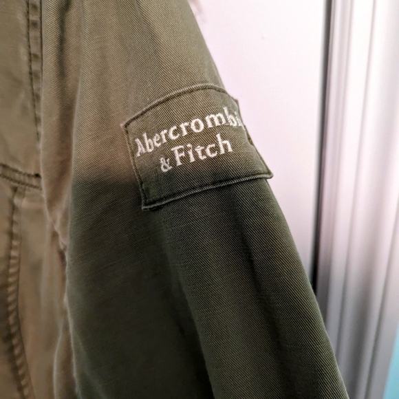 Abercrombie and Fitch fleeced jacket - Picture 3 of 7